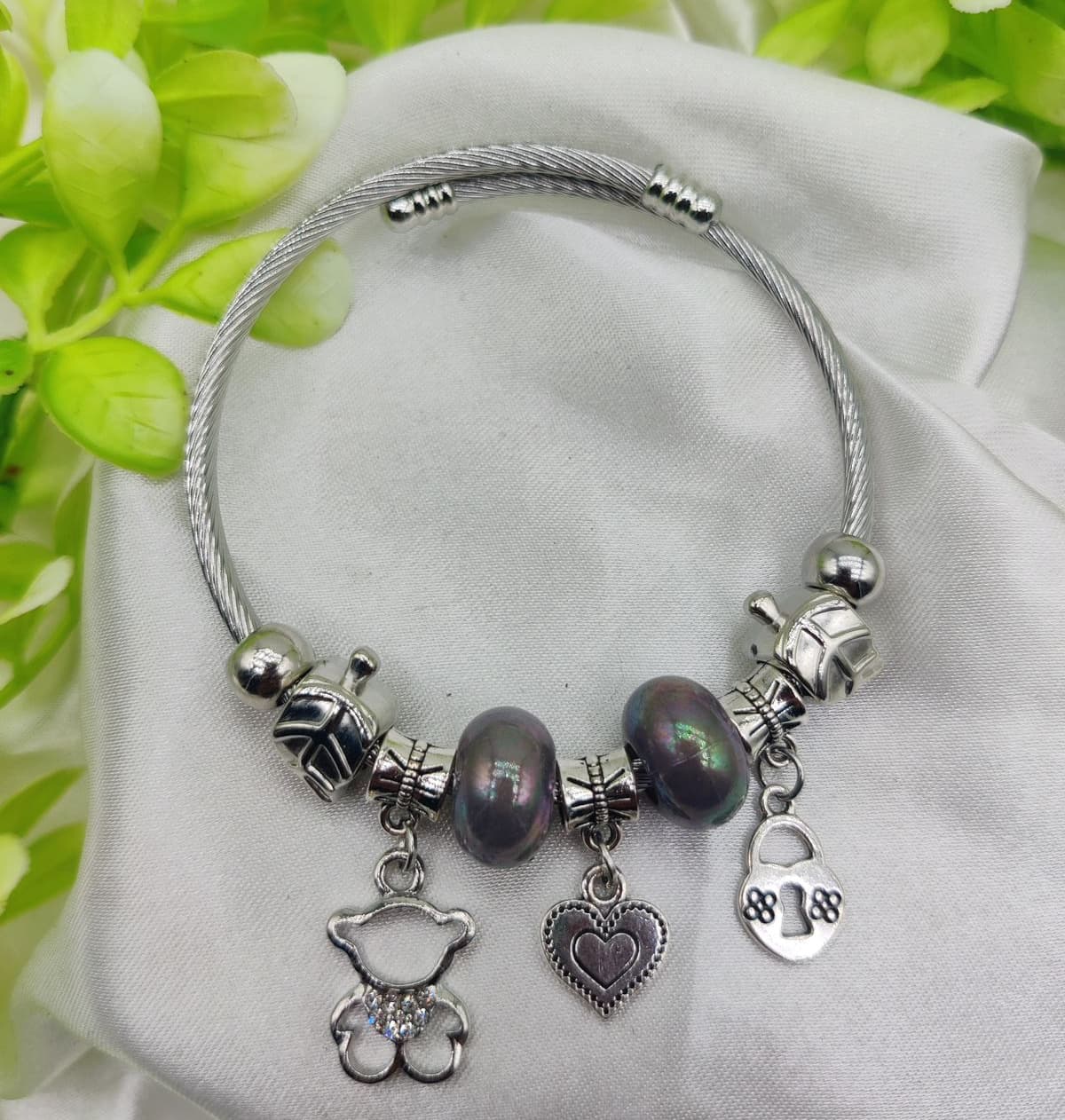 New Adjustable Trendy Braclets With Different Designs