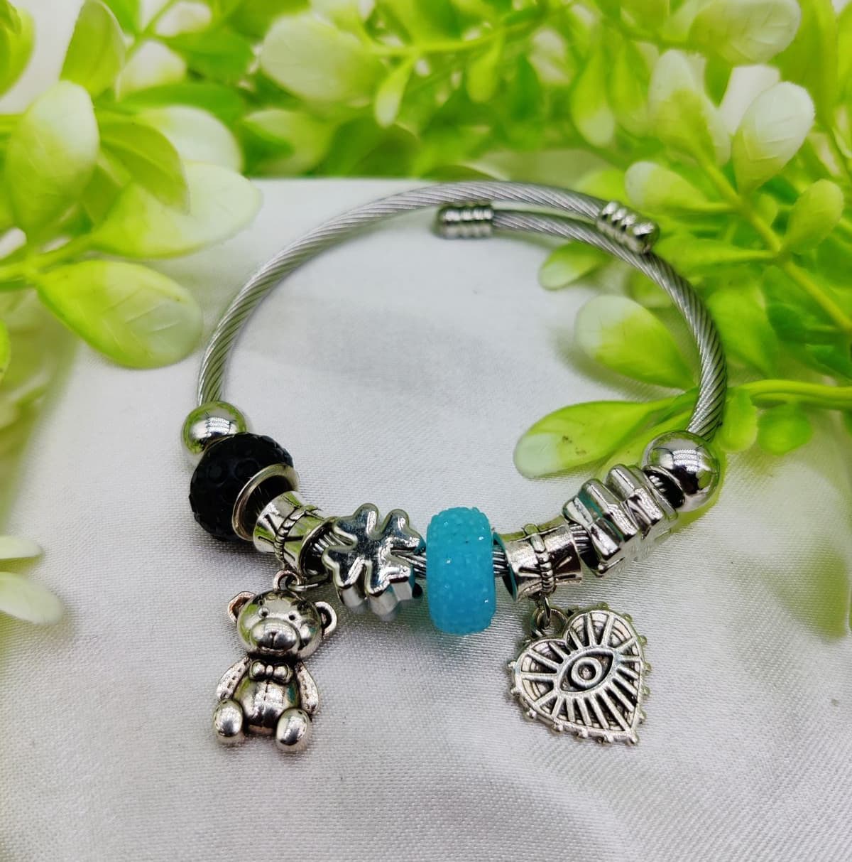 New Adjustable Trendy Braclets With Different Designs