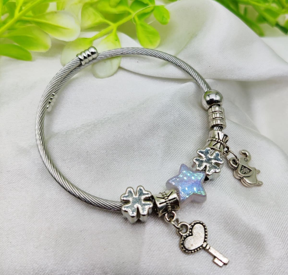 New Adjustable Trendy Braclets With Different Designs