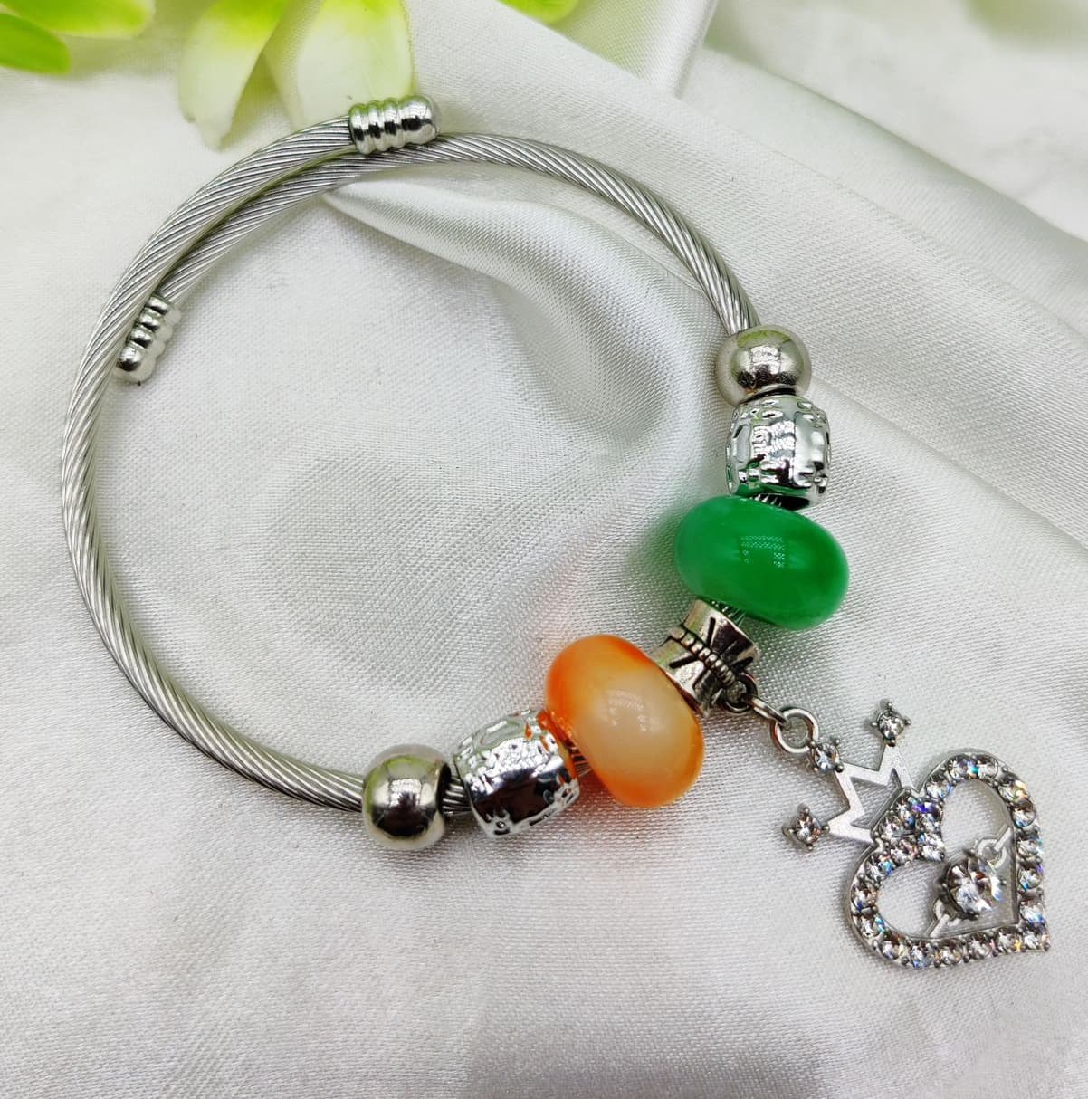 New Adjustable Trendy Braclets With Different Designs